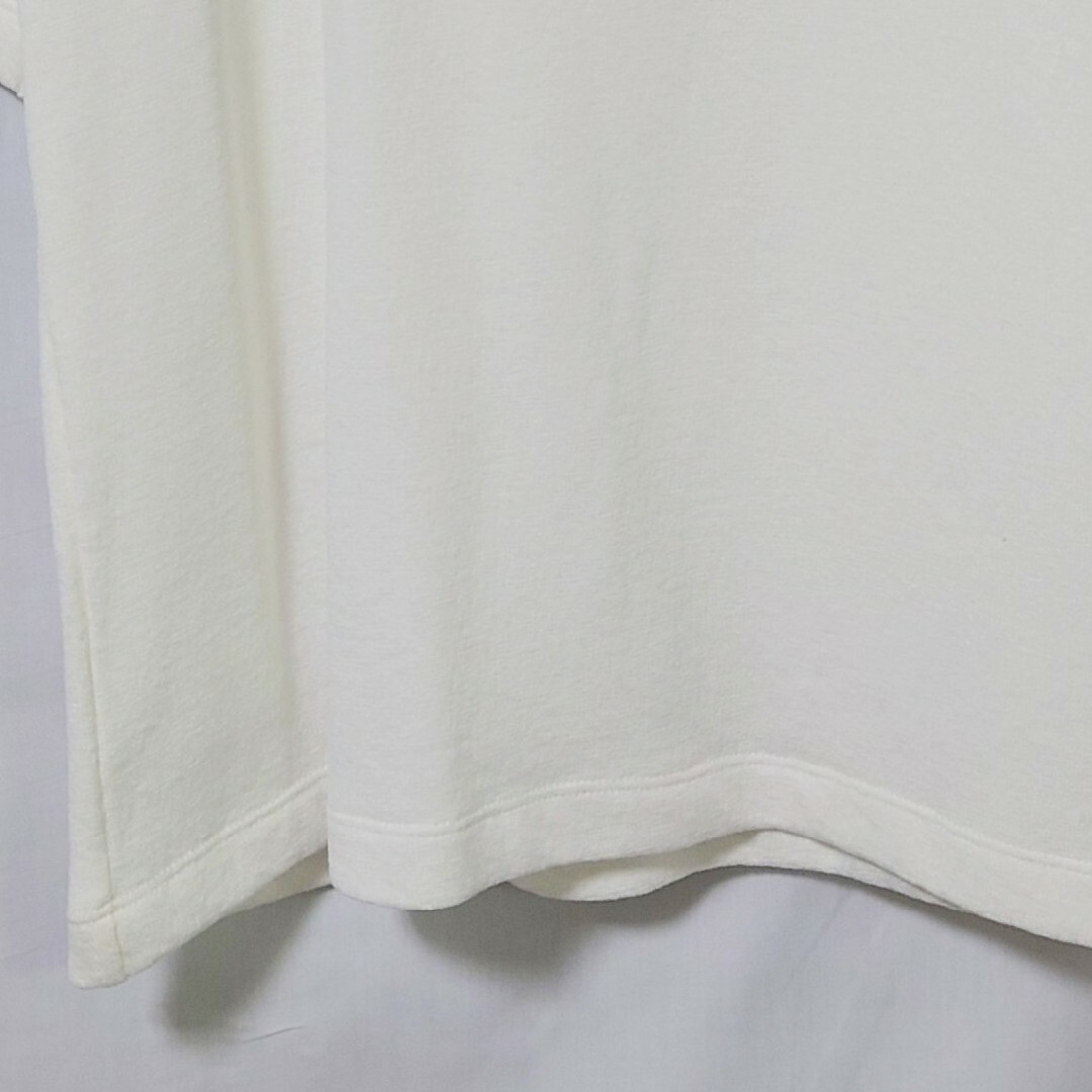 GU(ジーユー)の新品 未使用 GU フリルネックシャツ 半袖 オフホワイト XXL レディースのトップス(Tシャツ(半袖/袖なし))の商品写真