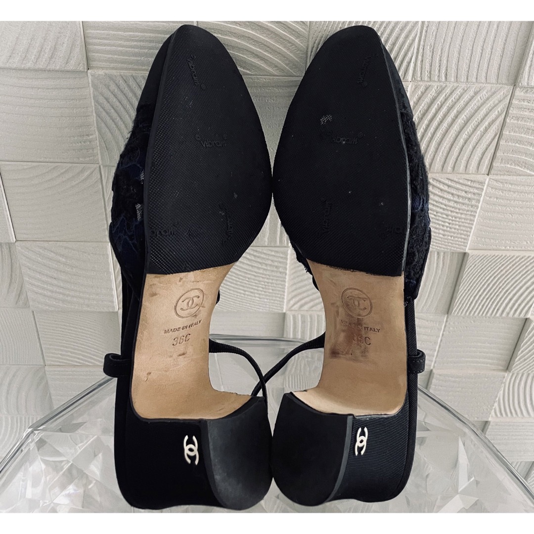 CHANEL - シャネル スリングバック レースパンプス 黒×ネイビー 36の