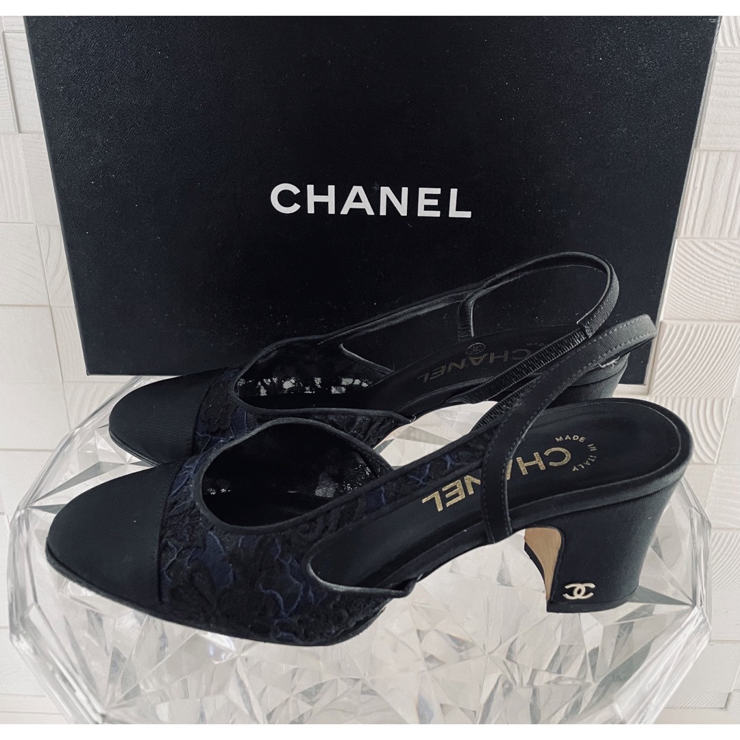 CHANEL - シャネル スリングバック レースパンプス 黒×ネイビー 36の