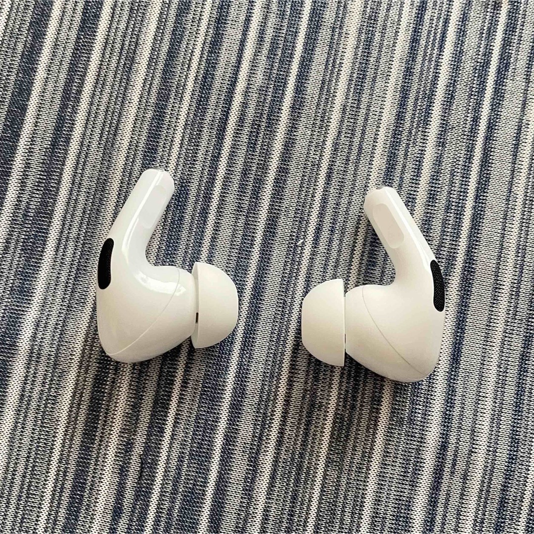 AirPods Pro A2084 第一世代 ジャンク品 - イヤフォン