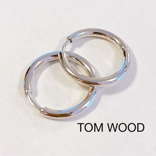 トムウッド(TOM WOOD)の人気 TOM WOOD ミディアム Classic Hoops ピアス(ピアス)