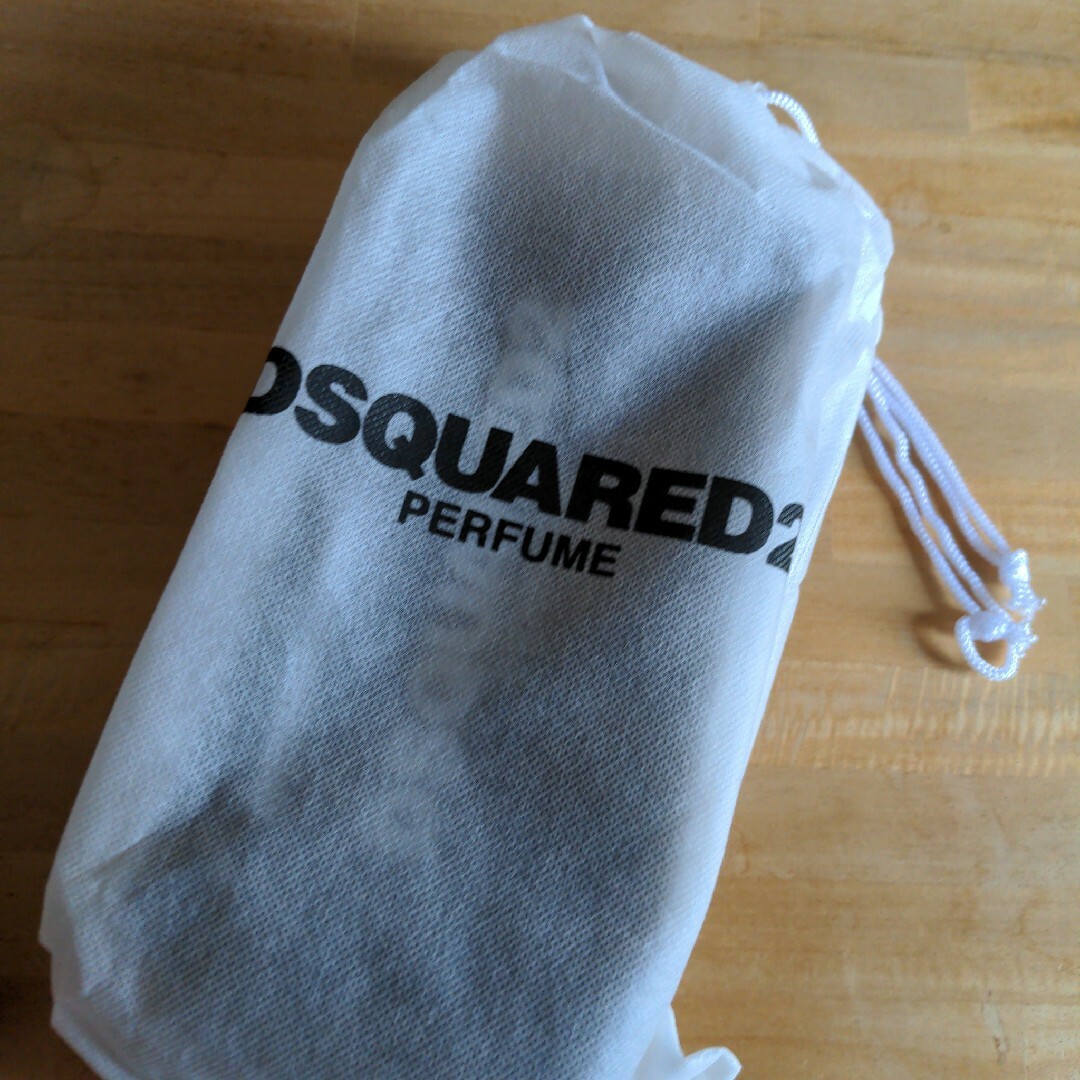DSQUARED2(ディースクエアード)のDSQUARED perfume ポーチ レディースのファッション小物(ポーチ)の商品写真