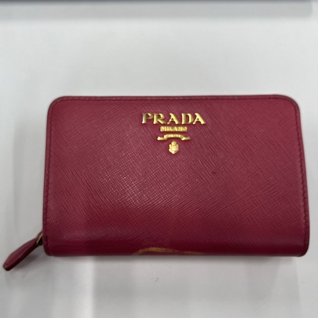 ♥️PRADA三つ折り財布♥️ピンク大人気♥️ | フリマアプリ ラクマ