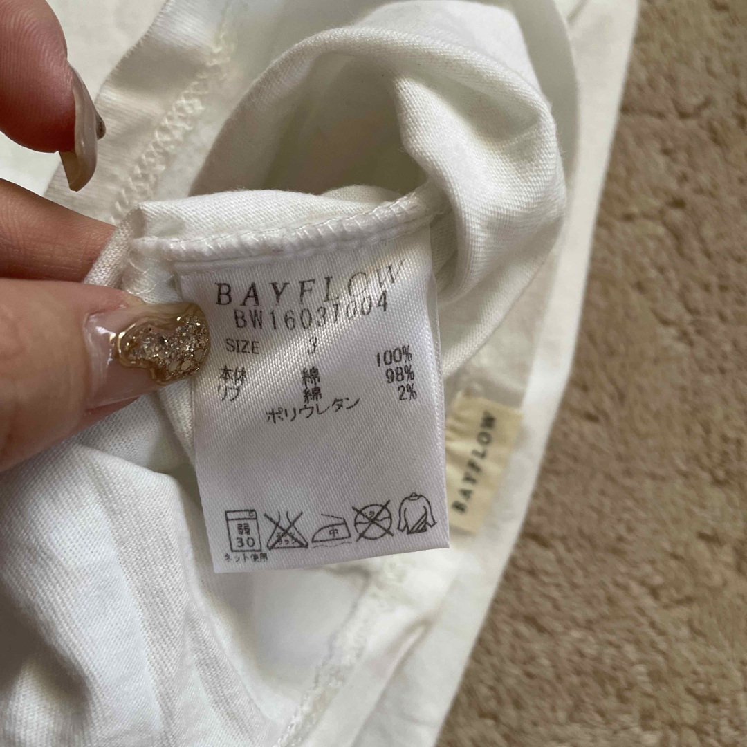 BAYFLOW(ベイフロー)のベイフロー　Tシャツ　2枚セット レディースのトップス(Tシャツ(半袖/袖なし))の商品写真