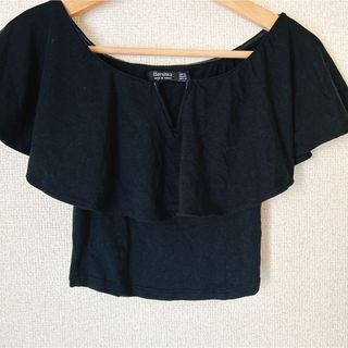 ベルシュカ(Bershka)のベルシュカ キーネック2wayオフショルフリルショートトップス(カットソー(半袖/袖なし))