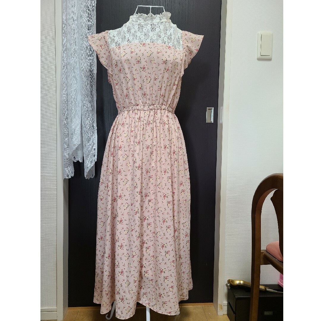 新品♡タグ付き　レース切り替えワンピース