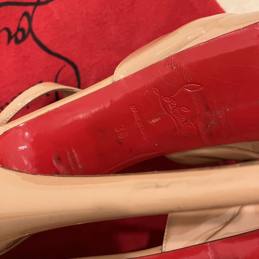 Christian Louboutin(クリスチャンルブタン)のルブタン　23.5cm パンプス レディースの靴/シューズ(ハイヒール/パンプス)の商品写真