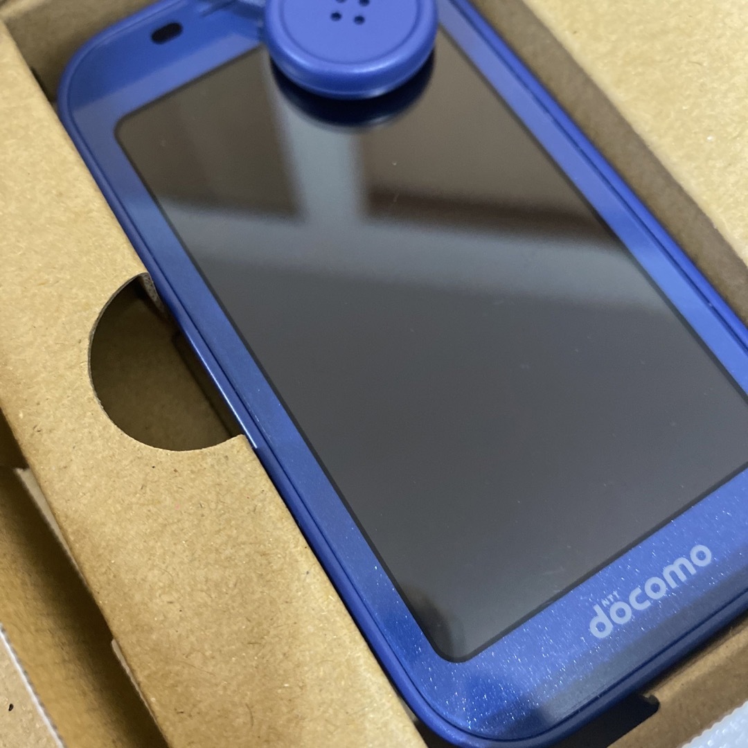 NTTdocomo(エヌティティドコモ)の専用　二つセット　ドコモ　SHARP キッズケータイ SH-03M ブルー　 スマホ/家電/カメラのスマートフォン/携帯電話(携帯電話本体)の商品写真