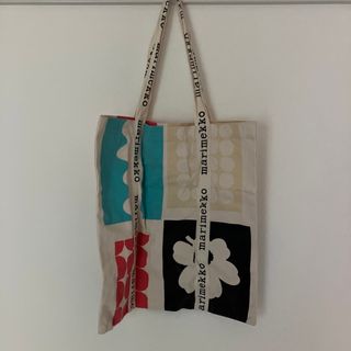 マリメッコ(marimekko)のマリメッコ　marrimekko トートバッグ　エコバッグ(トートバッグ)