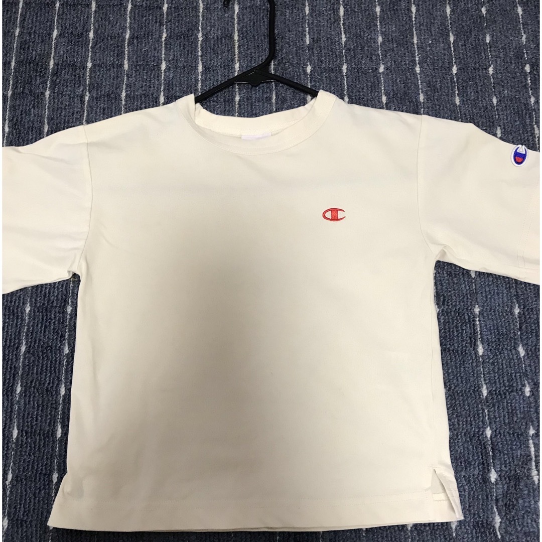 Champion(チャンピオン)のChampion 100 男女兼用 Tシャツ　 キッズ/ベビー/マタニティのキッズ服女の子用(90cm~)(Tシャツ/カットソー)の商品写真