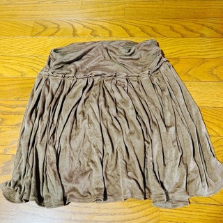 ユニクロ(UNIQLO)のスカート(ひざ丈スカート)