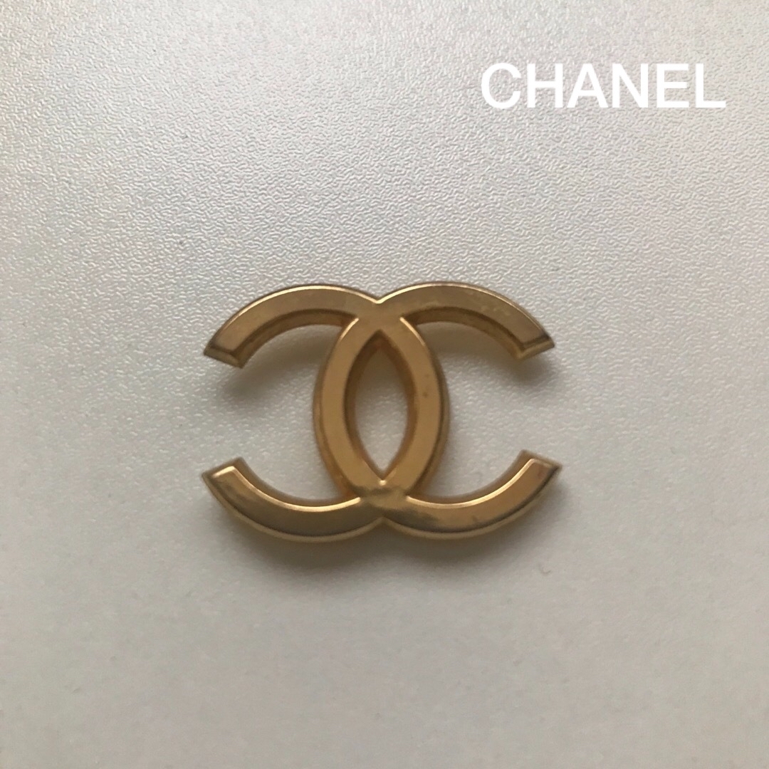 CHANEL - CHANEL ココマーク ハンガー ロゴパーツ ボタン 1コの CHANEL - CHANEL ココマーク ハンガー ロゴパーツ ボタン 1コの