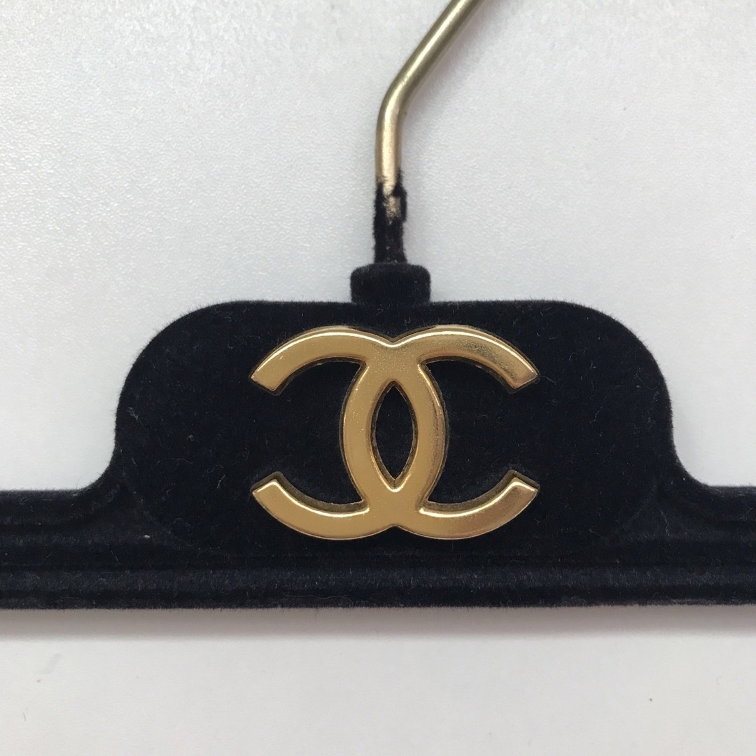 CHANEL - CHANEL ココマーク ハンガー ロゴパーツ ボタン 1コの通販 by ...