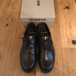 クレマン(KLEMAN)のKLEMAN VERNIS NOIR(ローファー/革靴)