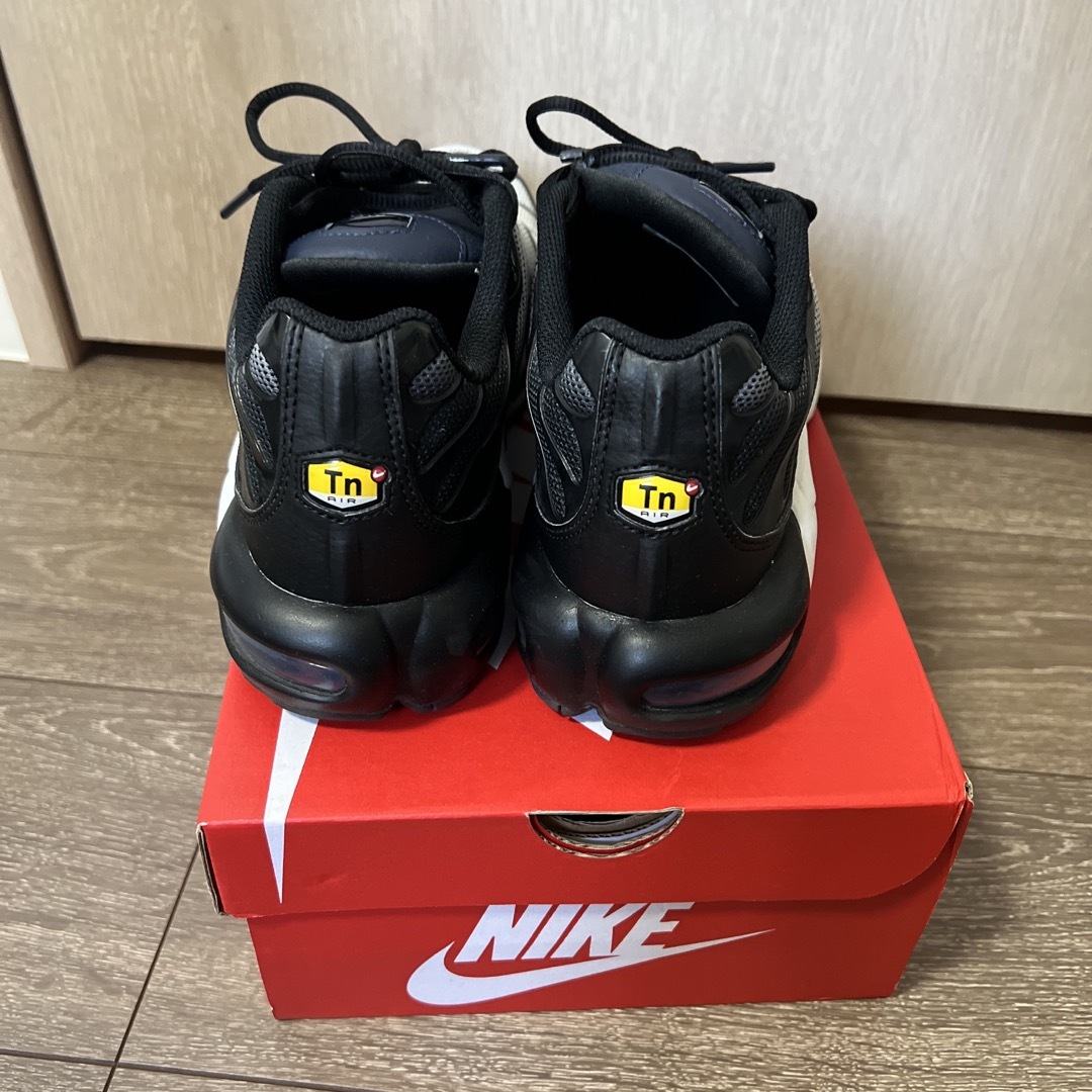 NIKE Air Max plus se