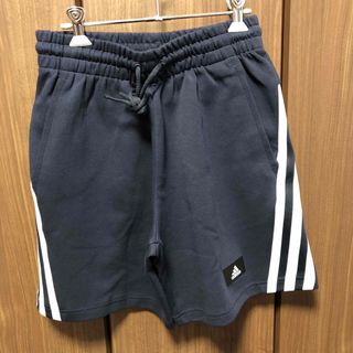 アディダス(adidas)のadidas⭐︎ハーフパンツ⭐︎新品　M(ショートパンツ)