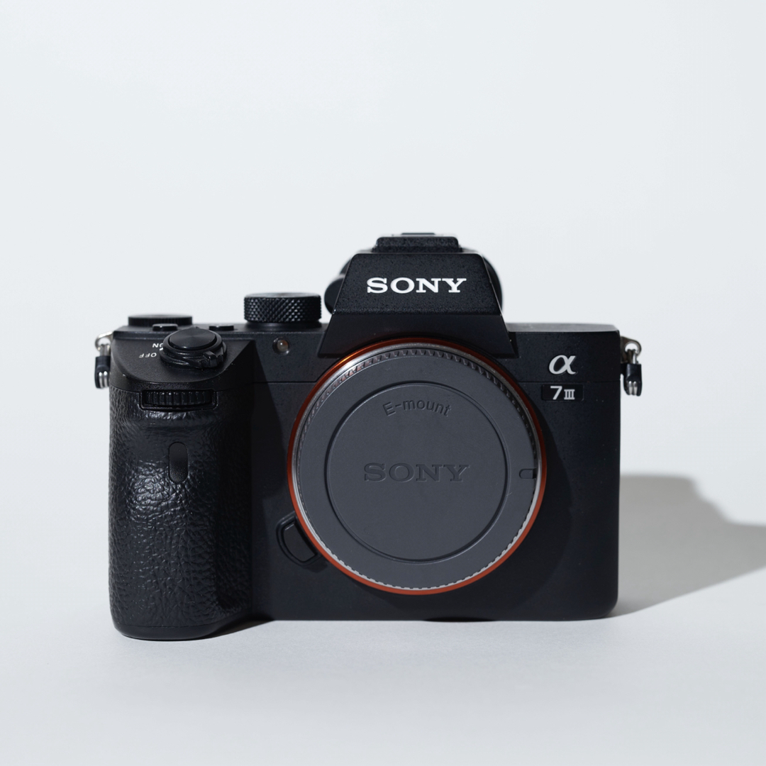 YUKI様 専用 SONY a7iii ILCE−7M3 付属品 元箱あり。 YUKI様 専用 SONY a7iii ILCE−7M3 付属品 元箱あり。
