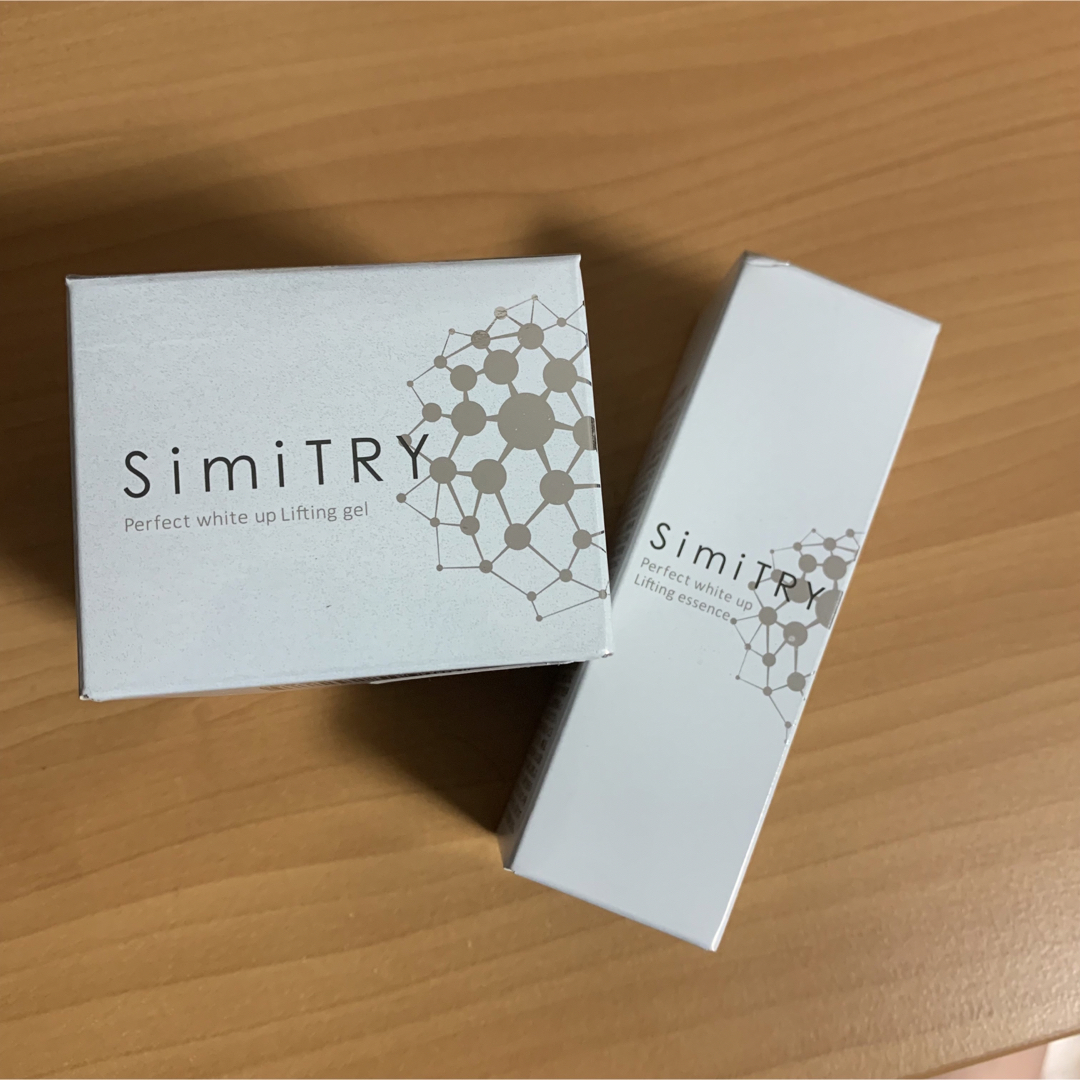 《大幅値下げ中》SimiTRY 薬用美白オールインワンジェルと美容液 セット コスメ/美容のスキンケア/基礎化粧品(オールインワン化粧品)の商品写真