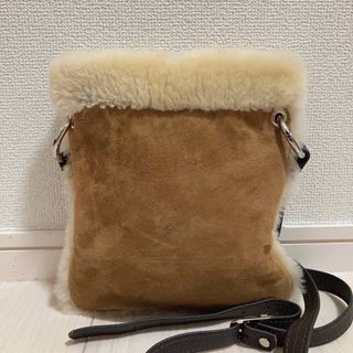 UGG   UGG メンズ レディース ショルダーバッグ ポシェット 本革 毛皮