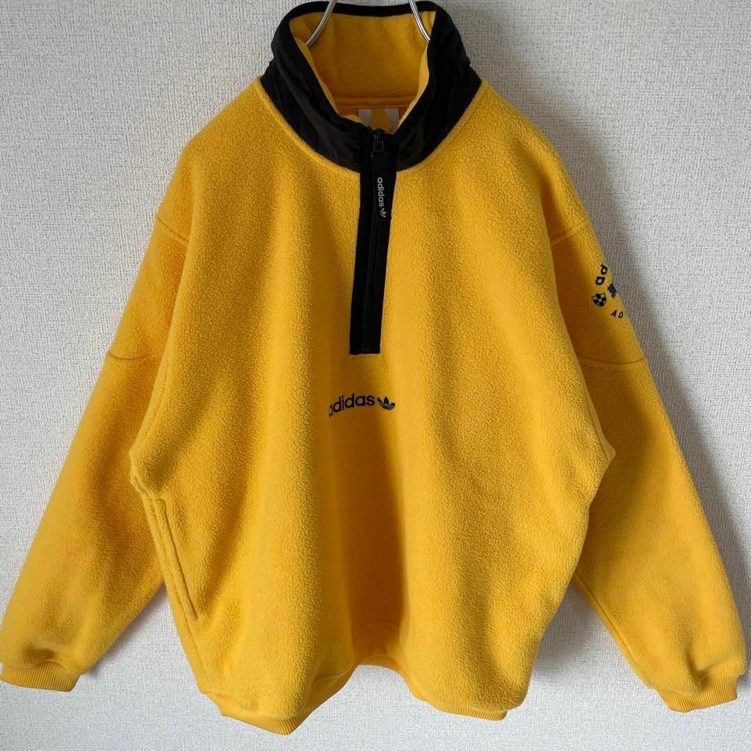 背面ビッグ刺繍ロゴ、ハーフジップ◎】adidasフリース古着スウェット黄L-