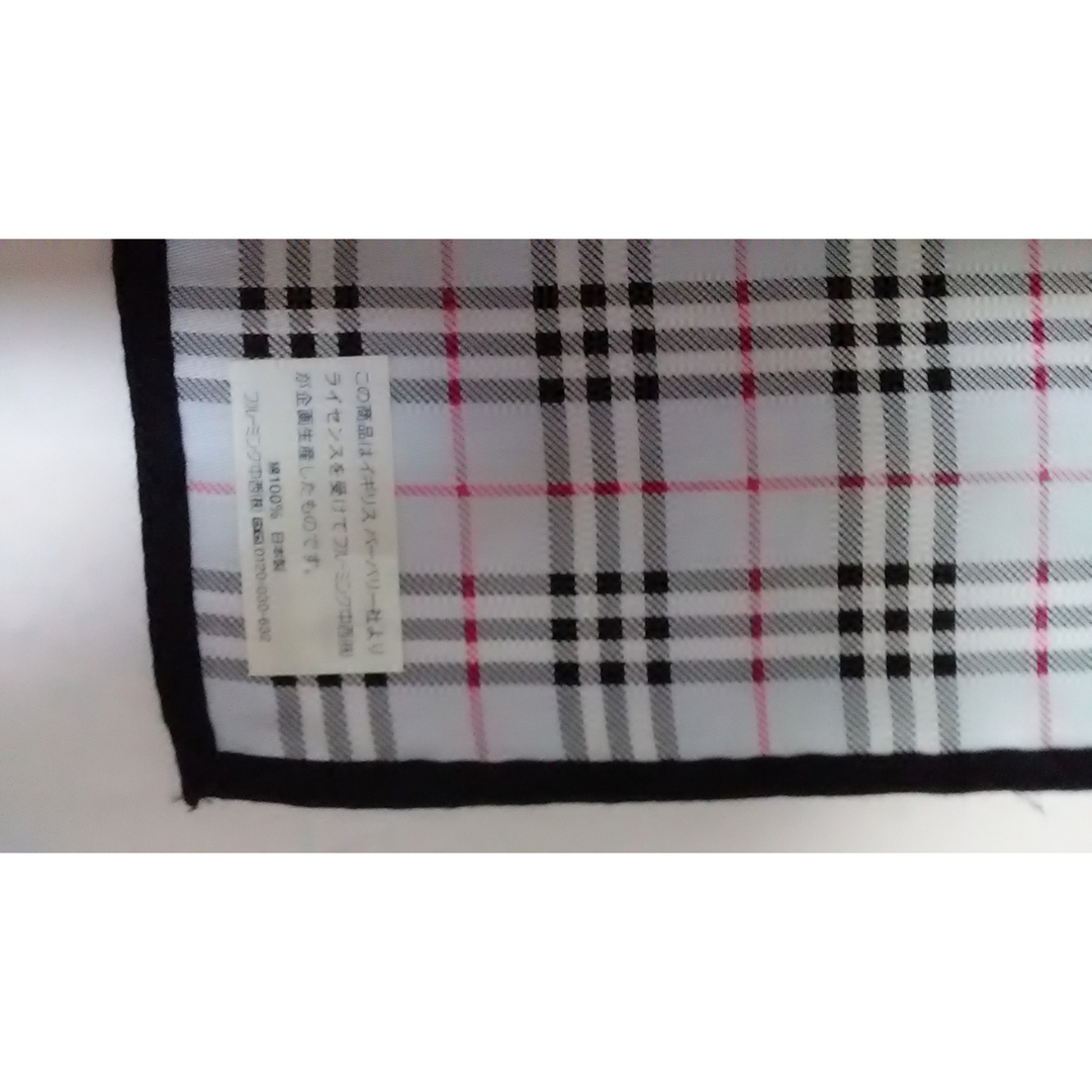 BURBERRY(バーバリー)のBURBERRY バーバリー ノバチェック スカーフ ハンカチ　未使用 レディースのファッション小物(バンダナ/スカーフ)の商品写真