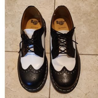 ドクターマーチン(Dr.Martens)のドクターマーチン　3989　ブラック(black) × ホワイト(white)(ドレス/ビジネス)