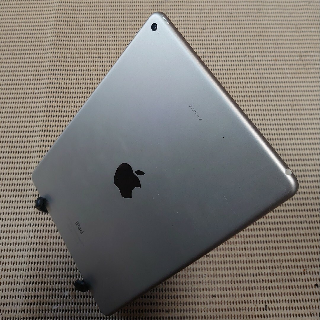 完動品液晶無傷iPad Air2(A1567)本体16GBグレイSB送料込