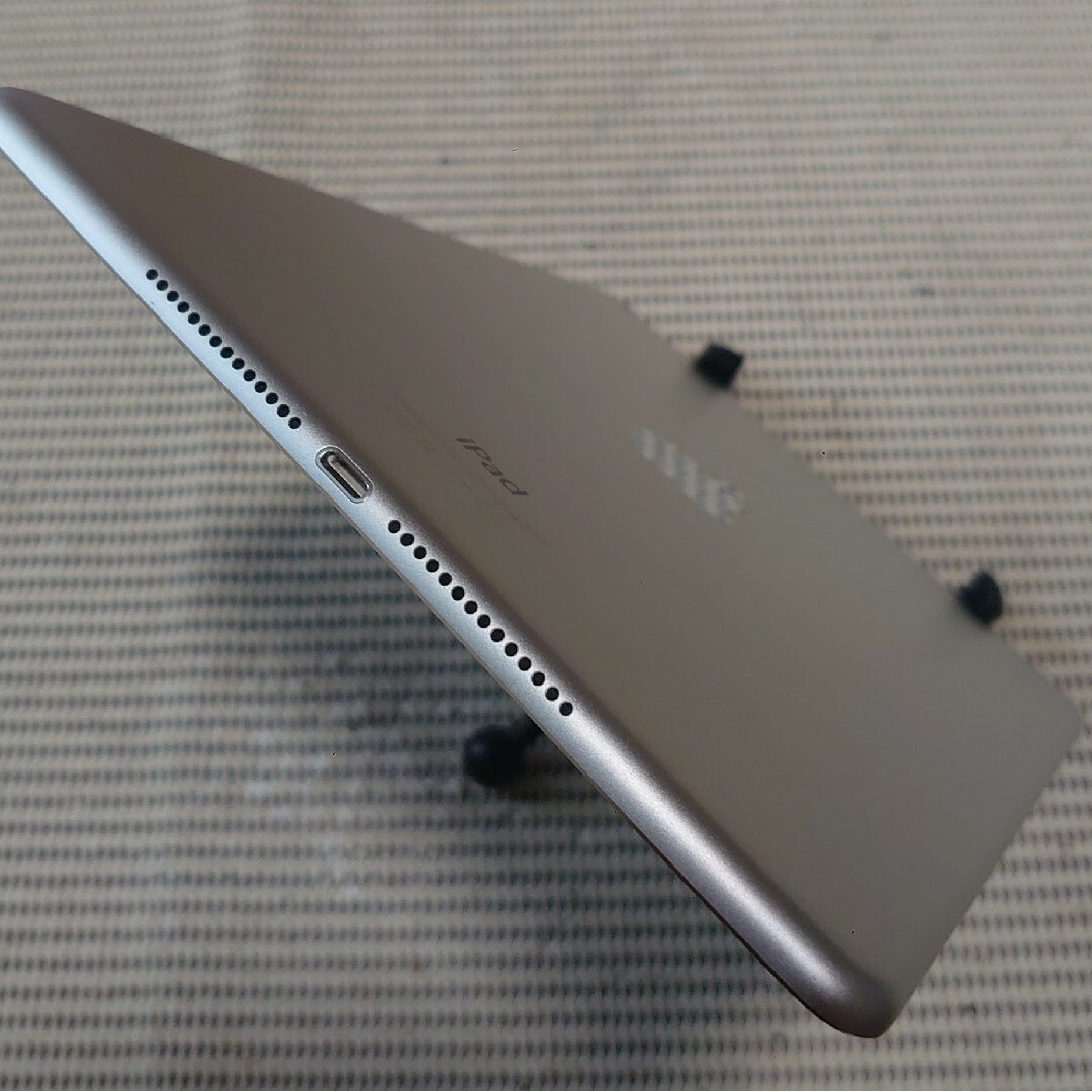 完動品液晶無傷iPad Air2(A1566)本体16GBシルバー 6