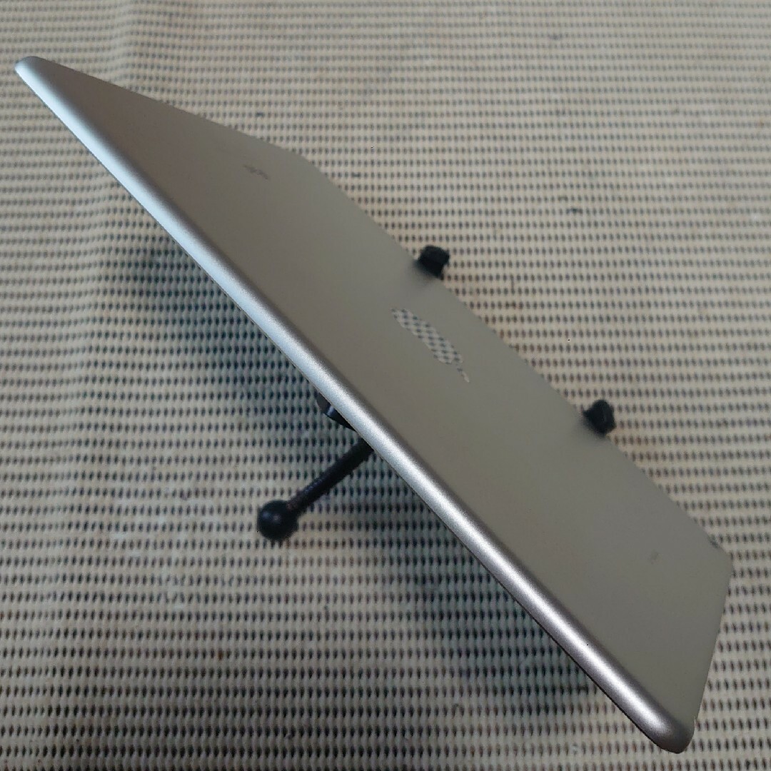 完動品液晶無傷iPad Air2(A1566)本体16GBシルバー 7