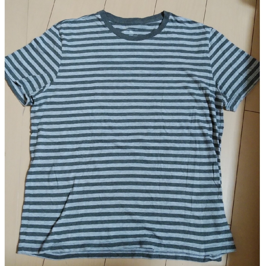 GAP(ギャップ)のメンズ　Tシャツ　GAP　グレー　ストライプ メンズのトップス(Tシャツ/カットソー(半袖/袖なし))の商品写真