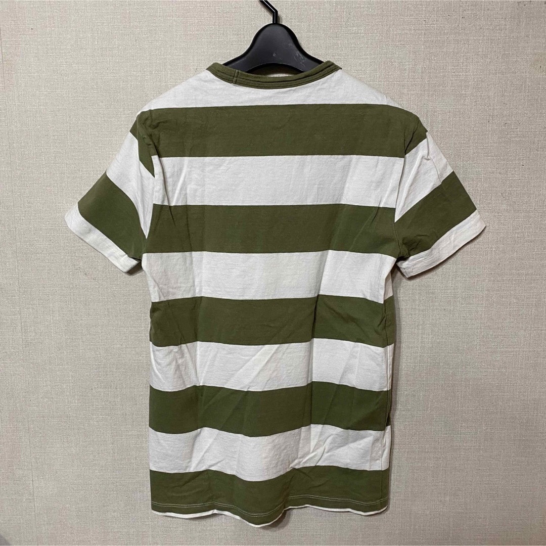 GAP(ギャップ)のGAP ボーダー　カーキ　ホワイト　Tシャツ　XSサイズ メンズのトップス(Tシャツ/カットソー(半袖/袖なし))の商品写真