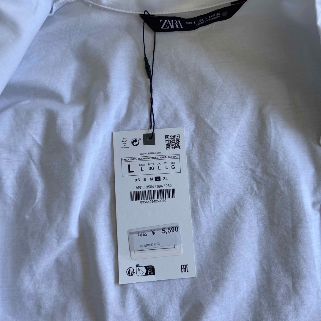 ZARA(ザラ)の2023春夏 ザラ ZARA シャツ クロップドシャツ 短丈シャツ カットレース レディースのトップス(Tシャツ(半袖/袖なし))の商品写真