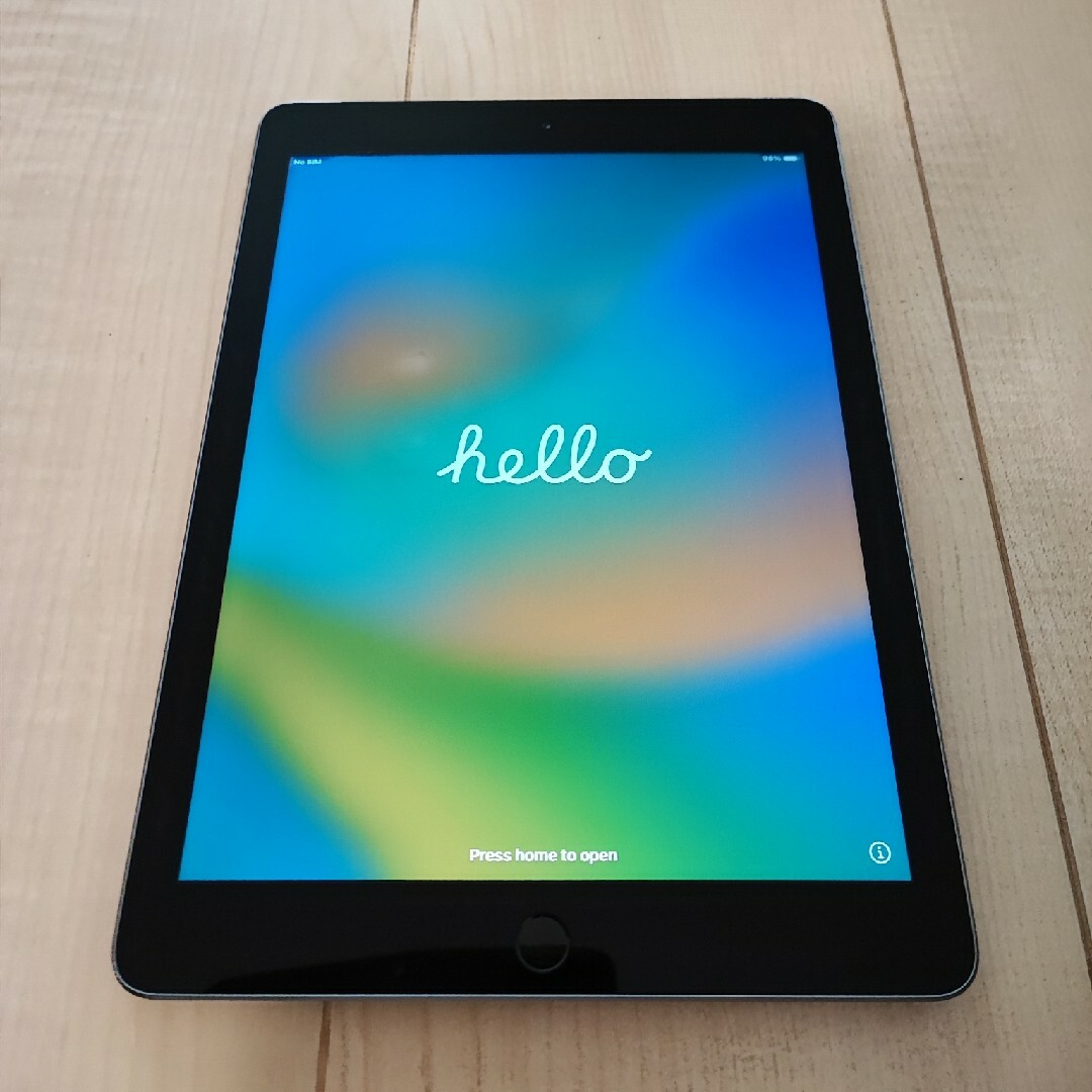 iPad Wi-Fi + Cellular 32GB - （第6世代）