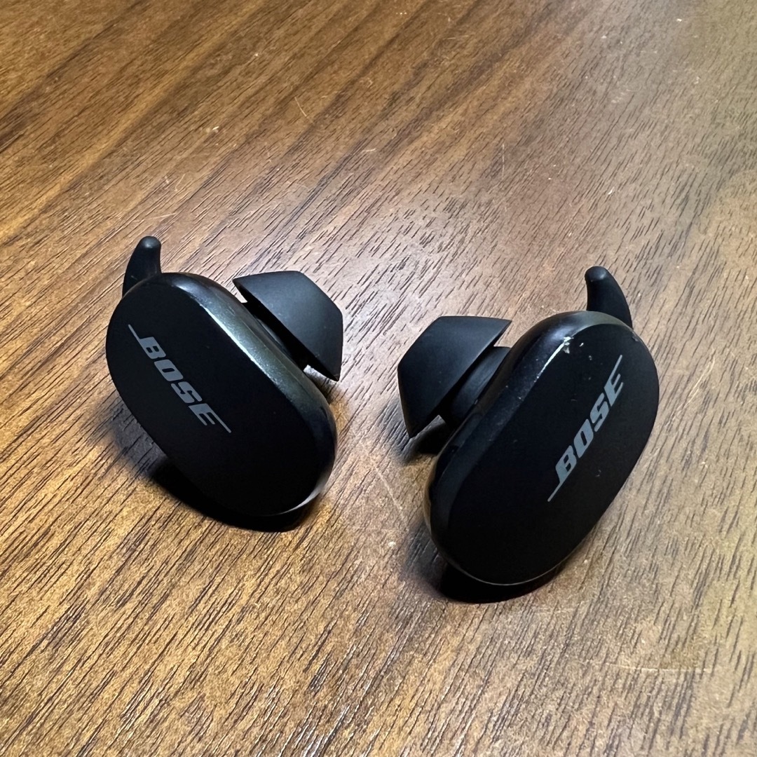 BOSE(ボーズ)のBose QuietComfort Earbuds スマホ/家電/カメラのオーディオ機器(ヘッドフォン/イヤフォン)の商品写真