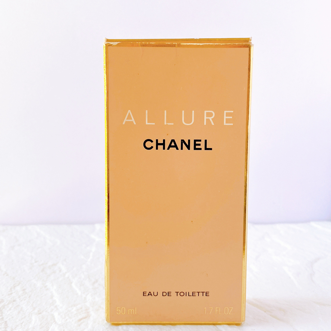 CHANEL(シャネル)のほぼ満量　人気　CHANEL シャネル  アリュール  EDT 50ml コスメ/美容の香水(香水(女性用))の商品写真