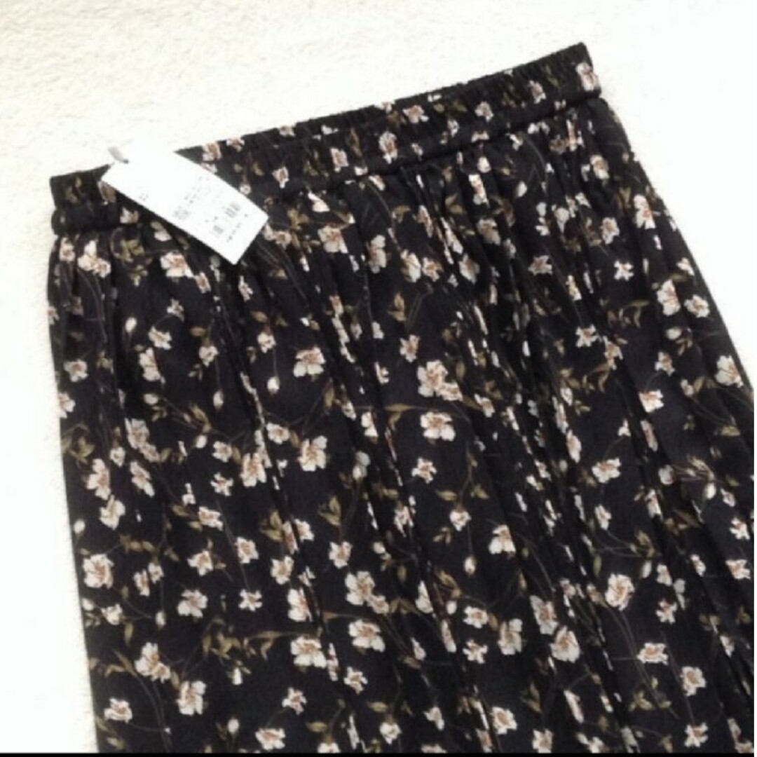 INGNI(イング)のINGNI 花柄プリーツスカート レディースのスカート(ロングスカート)の商品写真
