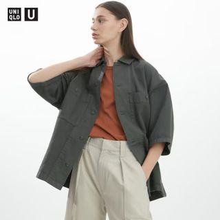 ユニクロ(UNIQLO)のuniqlo u オーバーサイズワークシャツ（半袖） ダークグレー L(シャツ)