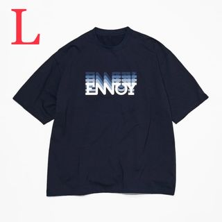 ワンエルディーケーセレクト(1LDK SELECT)の【ennoy】ELECTRIC LOGO GRADATION Tシャツ/ネイビー(Tシャツ/カットソー(半袖/袖なし))