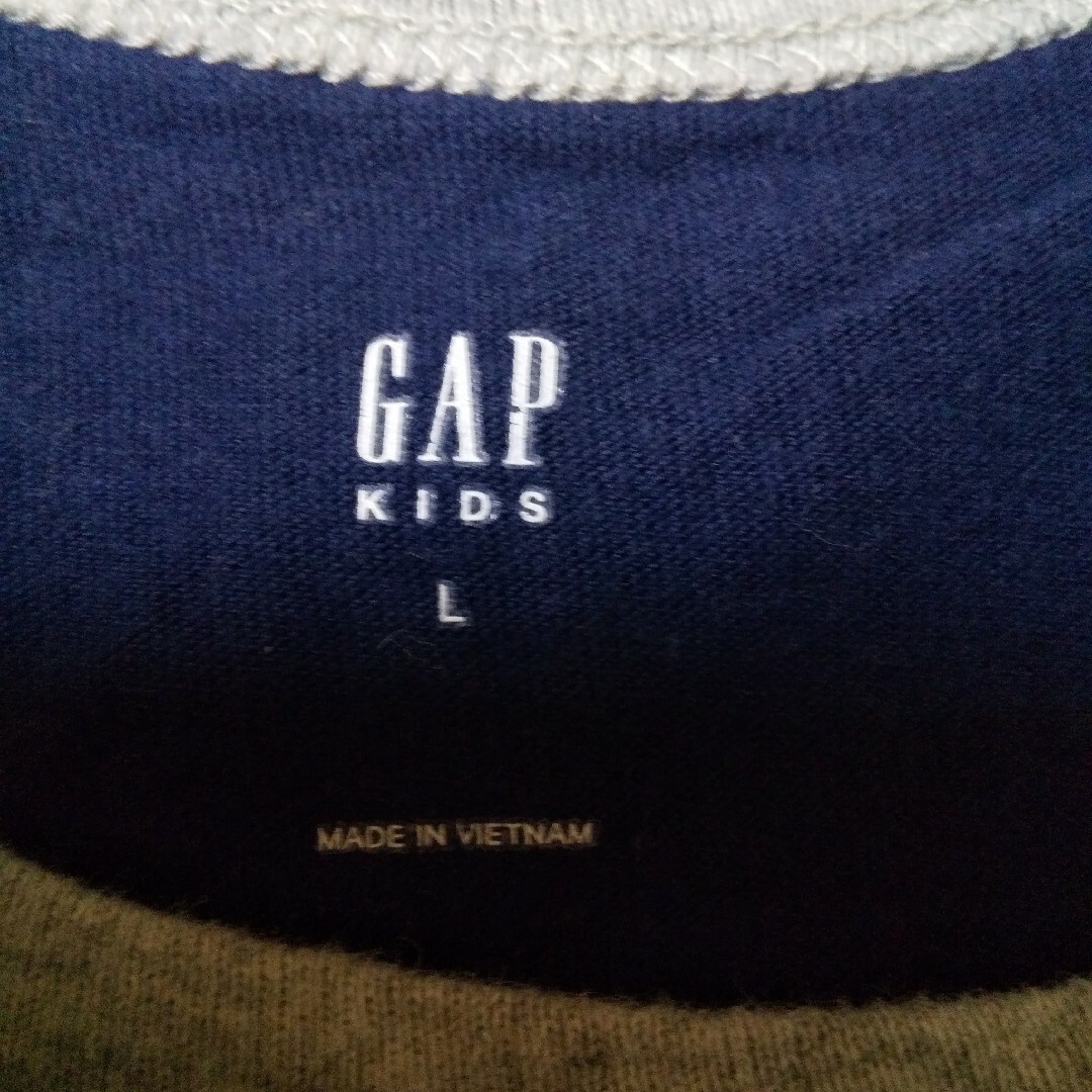 GAP(ギャップ)のGAPタンクトップsize140 キッズ/ベビー/マタニティのキッズ服男の子用(90cm~)(Tシャツ/カットソー)の商品写真