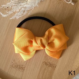 K1- ハンドメイド　ヘアゴムリボン　ゴールドイエロー(ヘアアクセサリー)