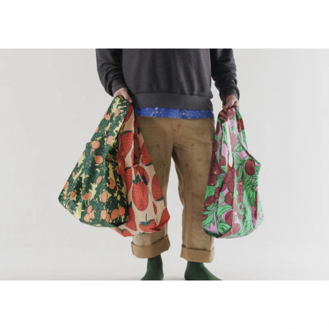 BAGGU(バグゥ)の【新品未使用】Baggu バグー フルーツ 3点セット 巾着付 レディースのバッグ(エコバッグ)の商品写真