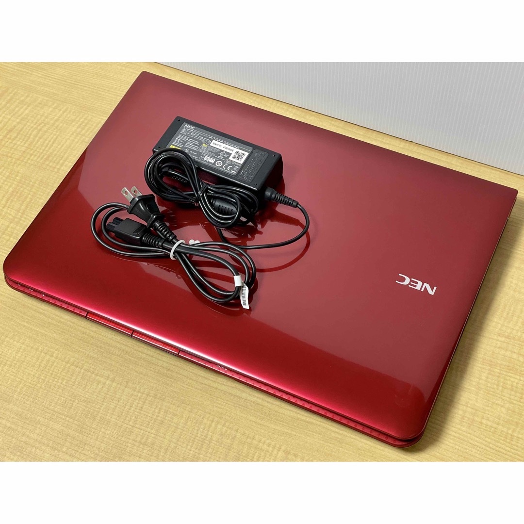 NEC(エヌイーシー)の【美品】NEC LaVie S LS150/LS1KSR クロスレッド スマホ/家電/カメラのPC/タブレット(ノートPC)の商品写真