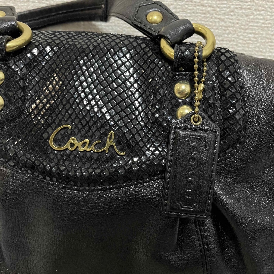 COACH(コーチ)のCOACH コーチ 2way ハンドバッグ ブラック レディースのバッグ(ハンドバッグ)の商品写真
