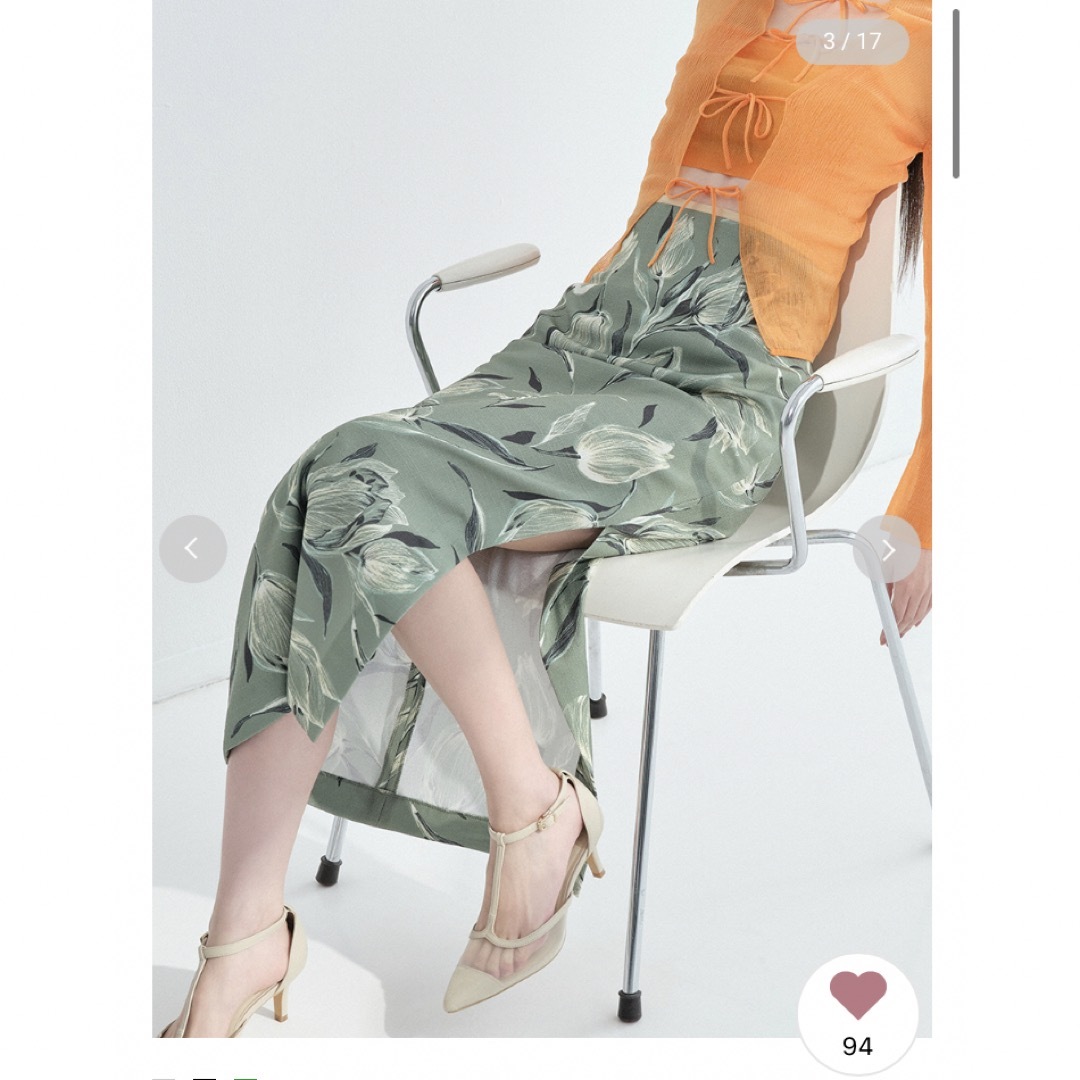 Lily Brown(リリーブラウン)のチューリップフラワースカート　グリーン レディースのスカート(ロングスカート)の商品写真