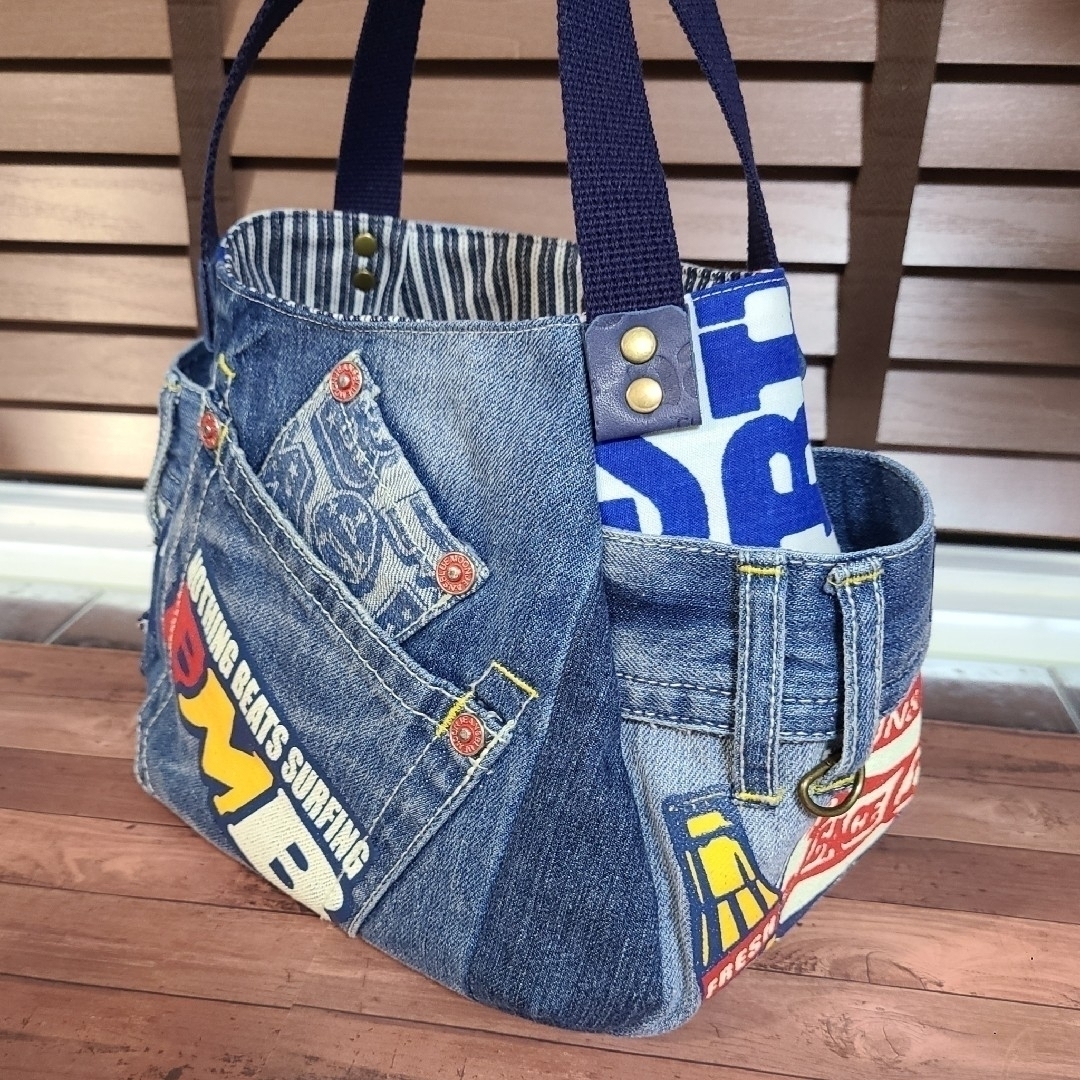 【SOLD OUT】      デニムリメイクトートバッグ　プリントDenim ハンドメイドのファッション小物(バッグ)の商品写真