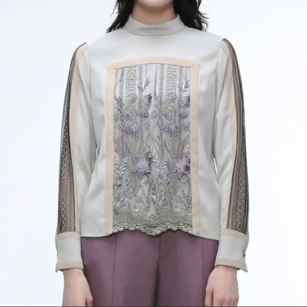 MURRAL - MURRAL♡Framed flower top (Gray)の通販 by プロフ必読