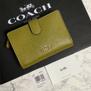 コーチ(COACH)の【未使用品.希少色】COACH　折り財布　オリーブグリーン(財布)