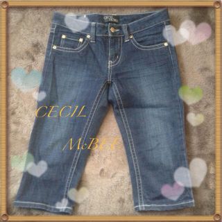 セシルマクビー(CECIL McBEE)のセシル デニムクロップドパンツ(デニム/ジーンズ)