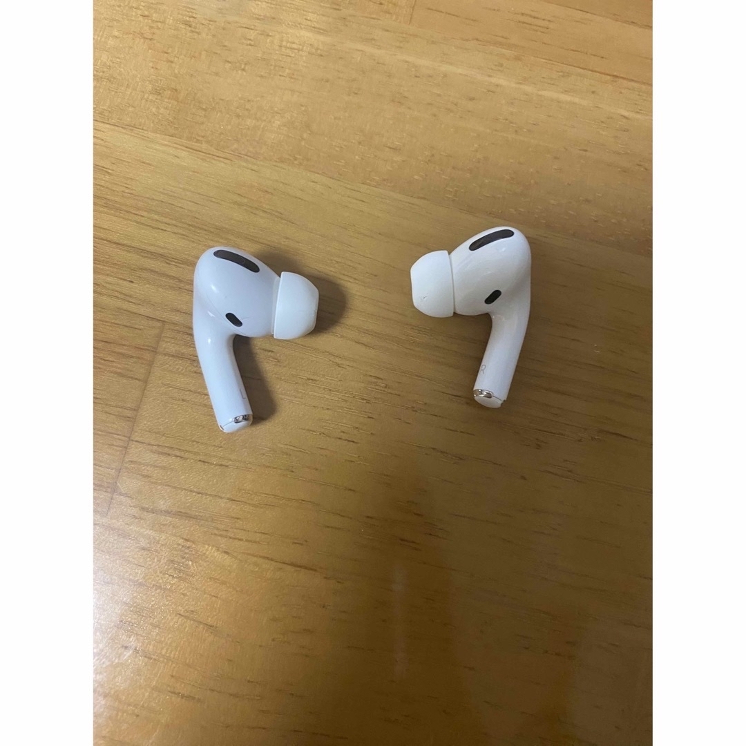 AirPods Pro 第1世代 スマホ/家電/カメラのオーディオ機器(ヘッドフォン/イヤフォン)の商品写真