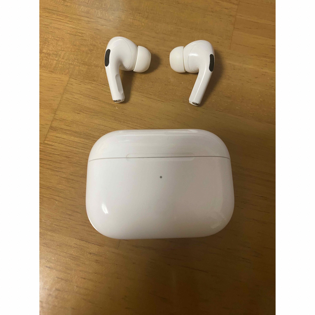 AirPods Pro 第1世代 スマホ/家電/カメラのオーディオ機器(ヘッドフォン/イヤフォン)の商品写真